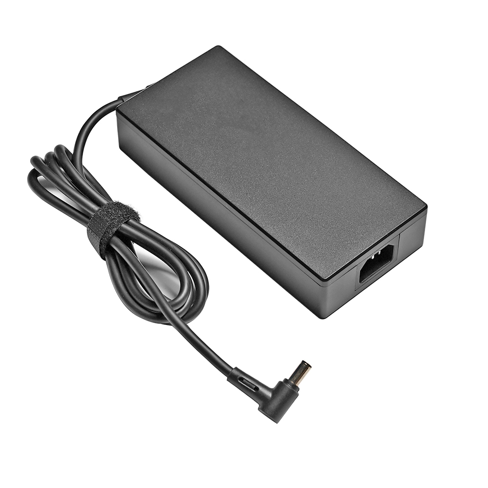 Dizüstü bilgisayar adaptörü 19 - Pc Gaming Asus Rog incelemesi ve fiyatı